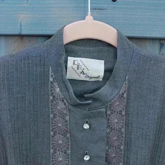 Vintage 1950s Day Dress Grey Pintuck Button Down Belted Rhinestone Button - Picture 10 of 10